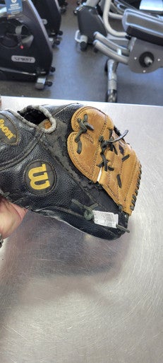 Used Wilson PRO BB/SB Glove RH Throw None 12" 11497-S000152332