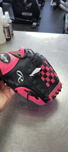 Used Rawlings 9.5 BB/SB Glove RH Throw Pink 9 1/2" 11497-S000152329