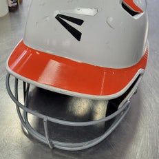 Used Easton SR WITH MASK Batting Helmet w/Mask White One Size 11497-S000152314