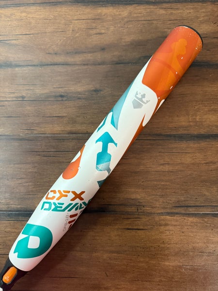 DeMarini CFX 32/21 (-11) Fastpitch Softball Bat