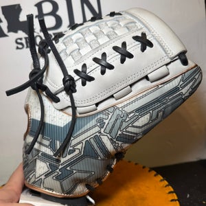 Rawlings RH Softball Glove 12.25" (Used)