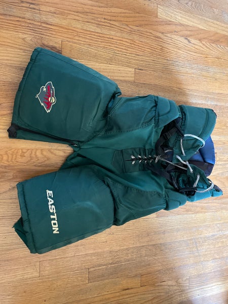 Men's Senior Large Easton pro Hockey Pants Pro Stock (Used)