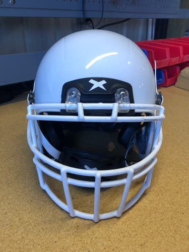 USED XENITH X2E+ ADULT FOOTBALL HELMET - LARGE - METALLIC WHITE