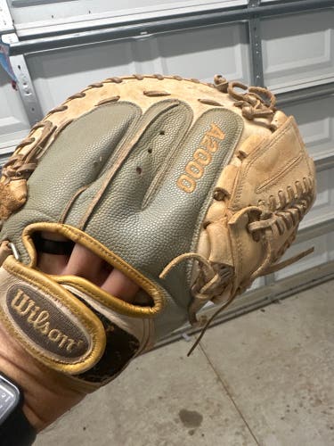 Wilson A2000 RH Catcher's Softball Glove 34" (Used)