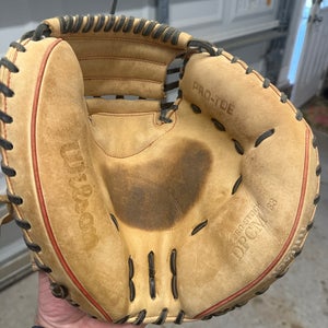 Wilson A2000 RH Catcher's Baseball Glove 33" (Used)