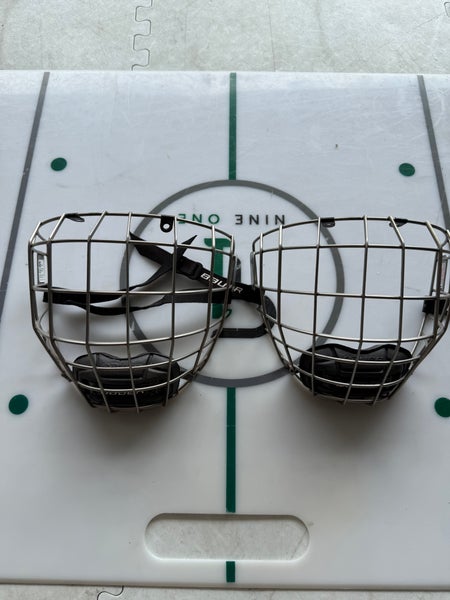 Small Bauer Profile III Facemask Full Cage (Used)