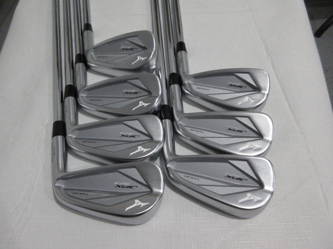 Mizuno JPX-923 Tour Iron Set - 4-PW - Dynamic Gold 120 S300 Stiff Flex Steel