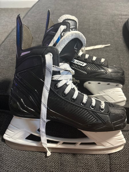 Bauer Vapor VOLT Hockey Skates Regular Width Size 6 (Used)