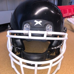 USED XENITH X2E+ YOUTH FOOTBALL HELMET - LARGE - BLACK