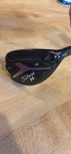 Men's Titleist 818 H1 Right Handed Hybrid Regular Flex (Used)