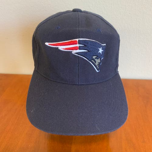 Vintage 90s New England Patriots "Flying Elvis" Cap | Twins Enterprise | Good Condition