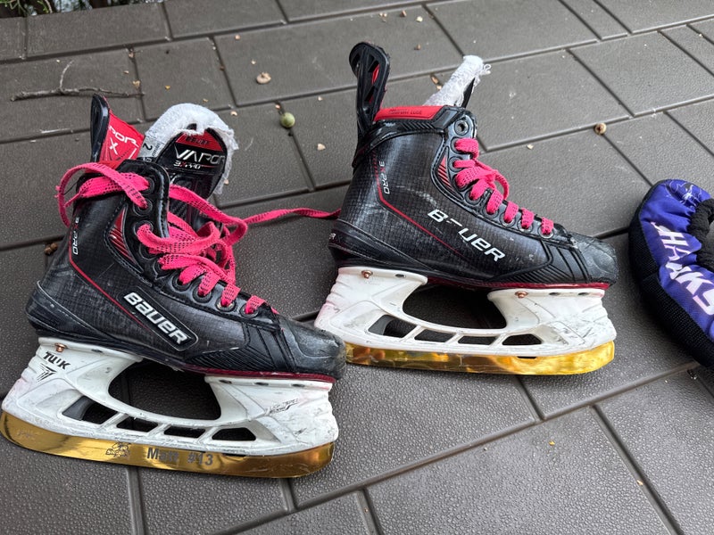 2023 Bauer Vapor 3X Pro Hockey Skates Size 2