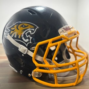 Large Riddell Speed Helmet