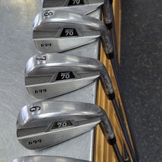 Used Sub 70 699 V2 SATIN Mens Iron Set RH 5I-PW 11497-C000152343