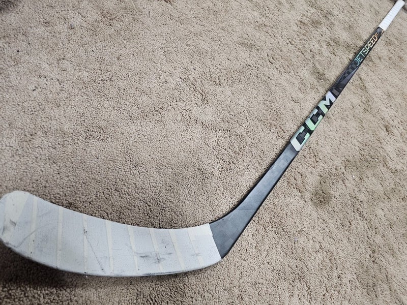 RICKARD RAKELL 11-5-24 assist Crosby GOAL Penguins Photomatched Game Used Stick