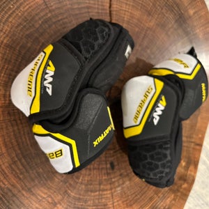 Junior Large Bauer Supreme matrix Elbow Pads (Used)