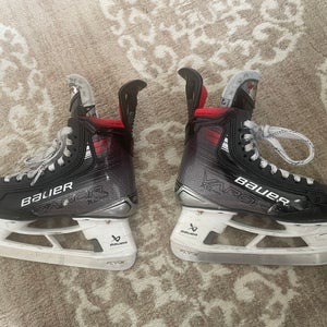 Bauer Vapor X5 Pro Hockey Skates Regular Width Size 3