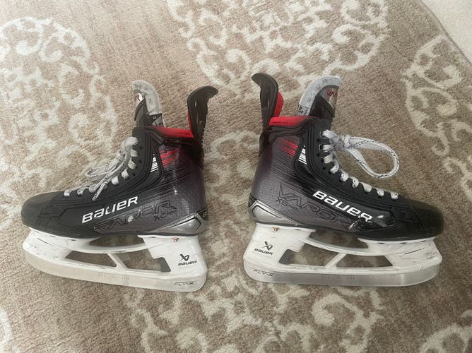 Bauer Vapor X5 Pro Hockey Skates Regular Width Size 3