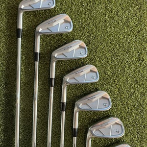 Men's TaylorMade P7CB Left Hand Iron Set Extra Stiff Flex Steel Shaft (Used)