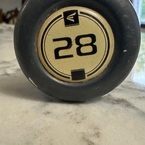 2018 Easton Ghost Composite Bat (-11) 17 oz 28" (Used)
