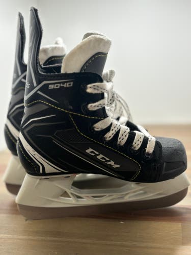 CCM Tacks 9040 Hockey Skates