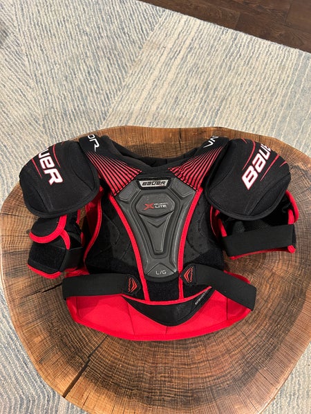 Large Junior Bauer Vapor velocity Shoulder Pads (Used)