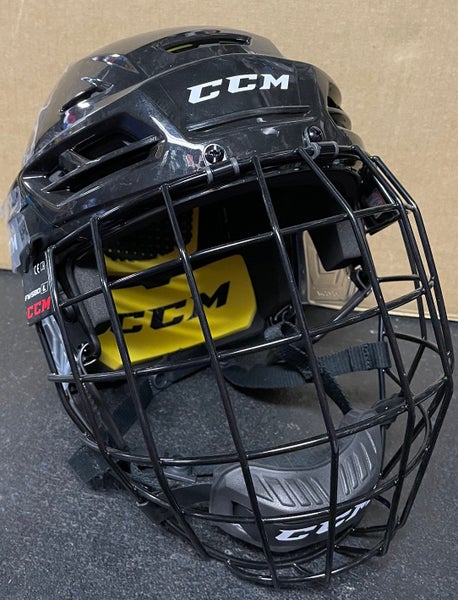 NEW CCM Tacks 210 Helmet Combo Black Large