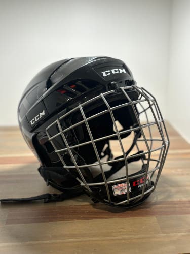 Medium CCM 50 Combo Helmet