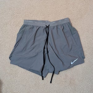 Gray Small Men's Nike Athletic Shorts (Used)