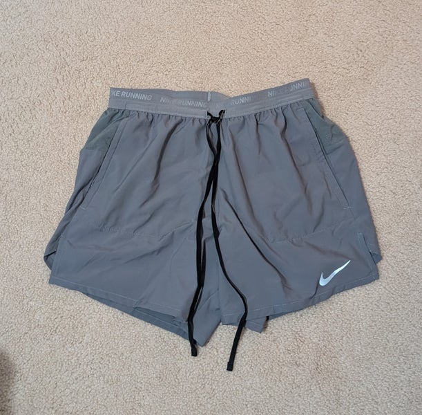 Gray Small Men's Nike Athletic Shorts (Used)