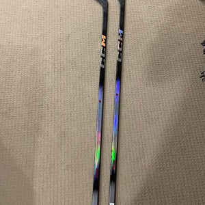 New Senior CCM JetSpeed FT8 Right Handed Hockey Stick P29 (New)