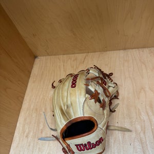 Wilson A2000 RH Infield Baseball Glove 11.75" (Used)