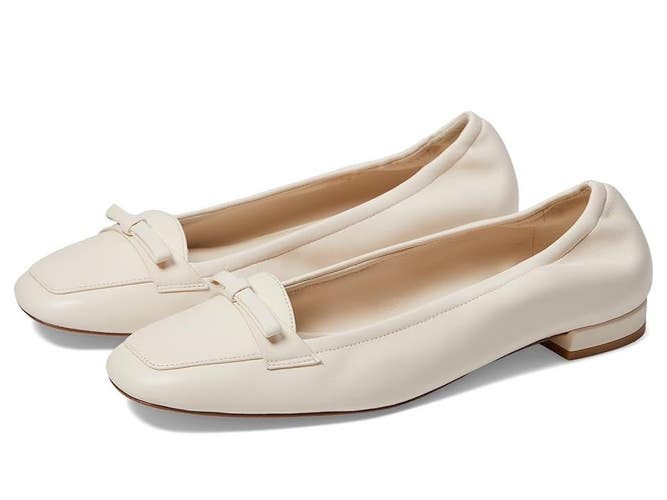 Stuart Weitzman Tully Loafer Women's 9 Seashell Leather Round Toe Slip-On PQ712
