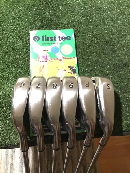 Strata Plus Irons Set (6-PW-SW) Steel Shafts (STD -1/2)