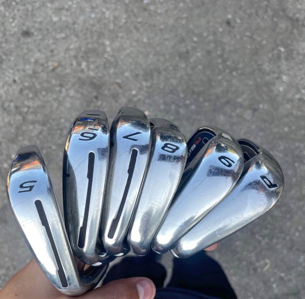 Men's TaylorMade RSi 1 Right Handed Iron Set Regular Flex Graphite Shaft (Used)