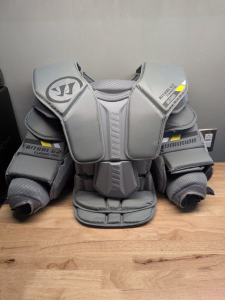 Medium Warrior Ritual G2 Pro Classic Goalie Chest Protector (Used)