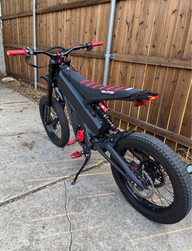 2024 Surron light bee X E-Bike 65cm (Used)