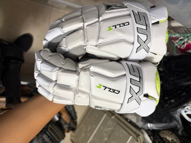 STX Cell V Lacrosse Gloves Large (New)