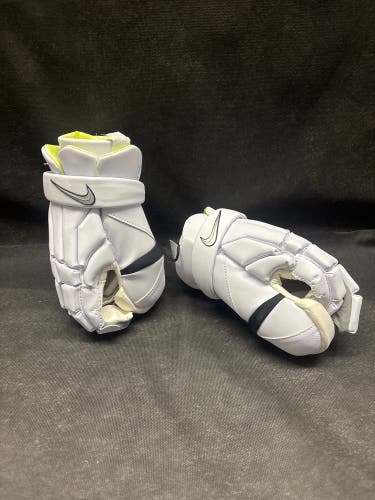 Nike vapor Pro Goalie Gloves size XL(New)