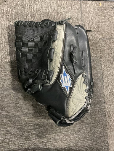 Used Easton 12 PATTERN BB/SB Glove RH Throw Black 12" 11614-S000222230