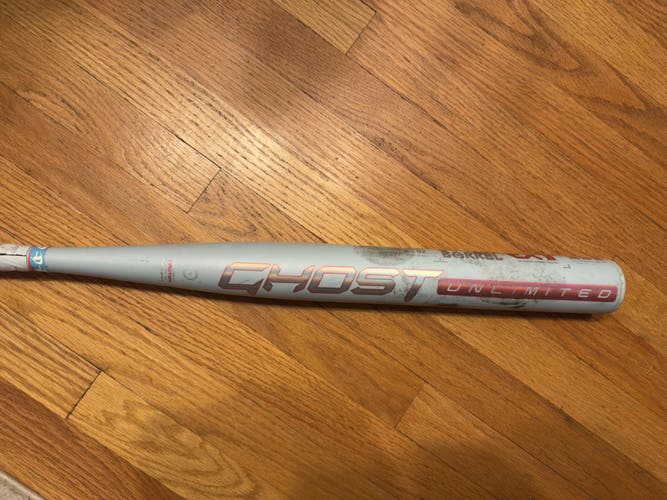 Easton Ghost Unlimited Composite Bat (-8) 25 oz 33" (Used)
