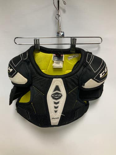 Used CCM TACKS Youth Shoulder Pads MD 11823-S000034484