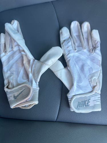 Medium Nike Batting Gloves (Used)