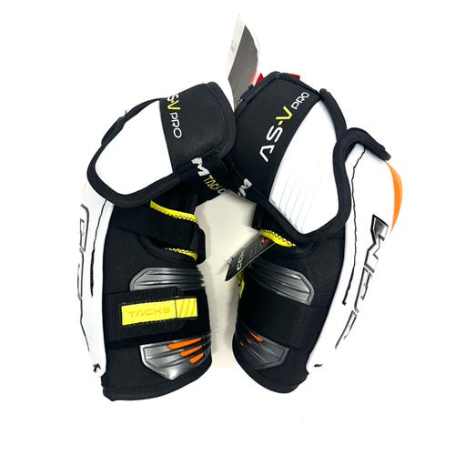 New CCM AS-V Pro Medium - RH1313