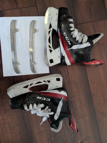 CCM JetSpeed FT4 Hockey Skates Regular Width Size 3.5 (Used)