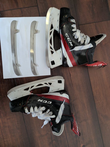 CCM JetSpeed FT4 Hockey Skates Regular Width Size 3.5 (Used)