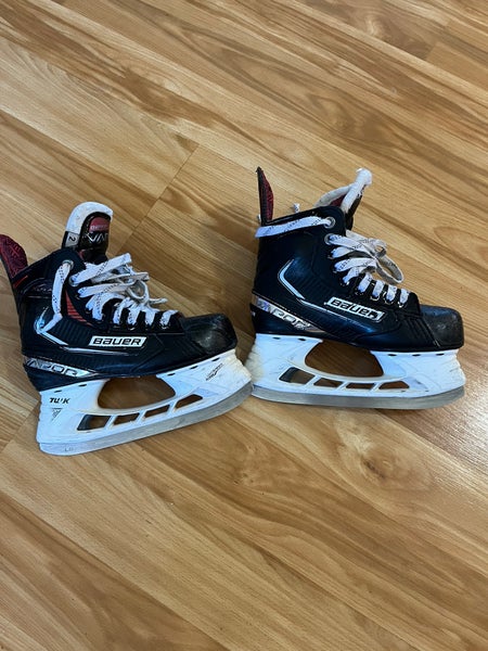 2021 Bauer Vapor XLTX Pro Hockey Skates Extra Wide Width Size 2 (Used)