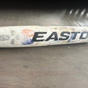 Easton Ghost Unlimited Composite Bat (-11) 19 oz 30" (Used)