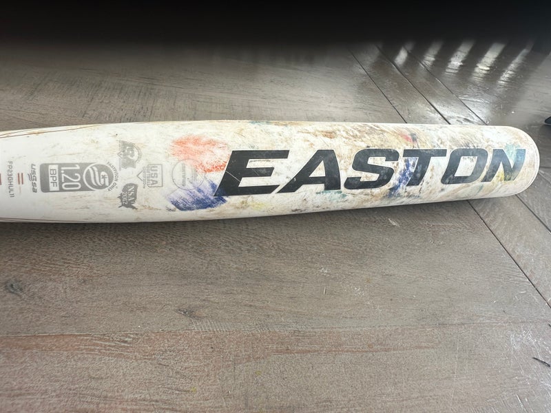 Easton Ghost Unlimited Composite Bat (-11) 19 oz 30" (Used)