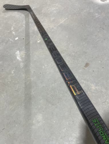 CCM Trigger 6 PRO Pro Stock Hockey Stick Grip 95 Flex P90M Left 2742